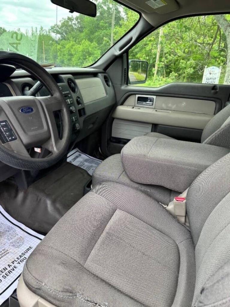 Ford F-150 4WD SuperCab 145" XL 2010