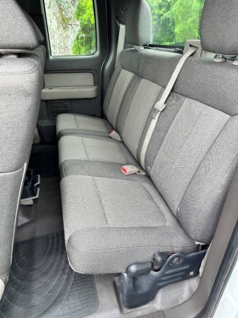 Ford F-150 4WD SuperCab 145" XL 2010