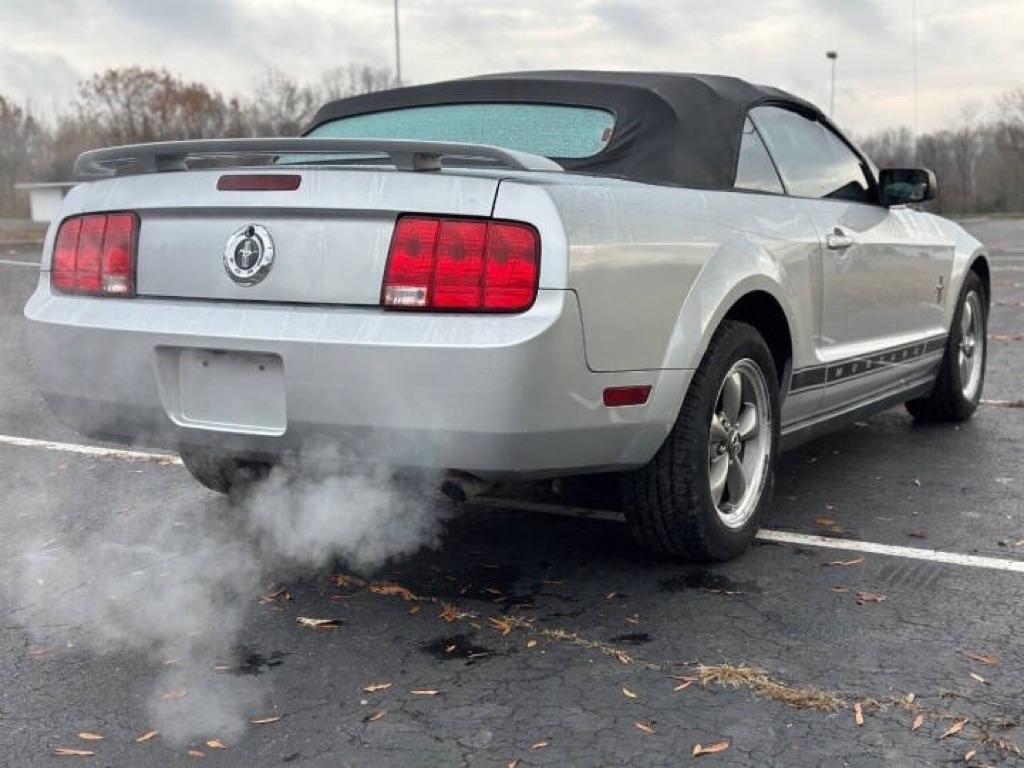 Ford Mustang 2dr Conv Standard 2006