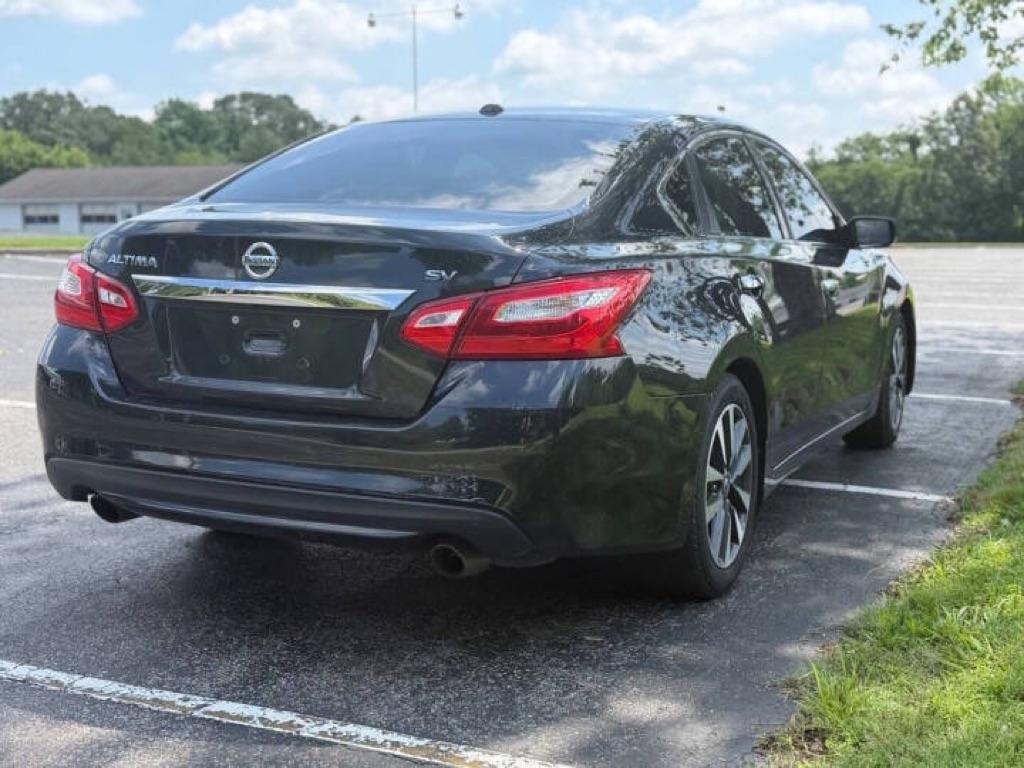 Nissan Altima 2.5 SV Sedan 2017