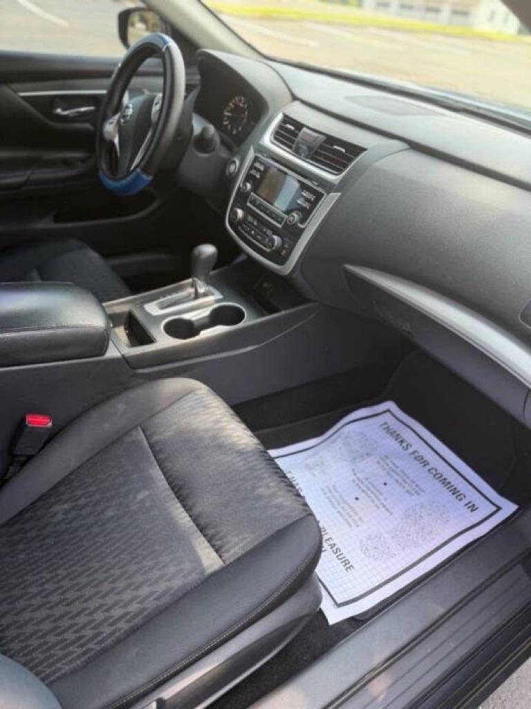 Nissan Altima 2.5 SV Sedan 2017