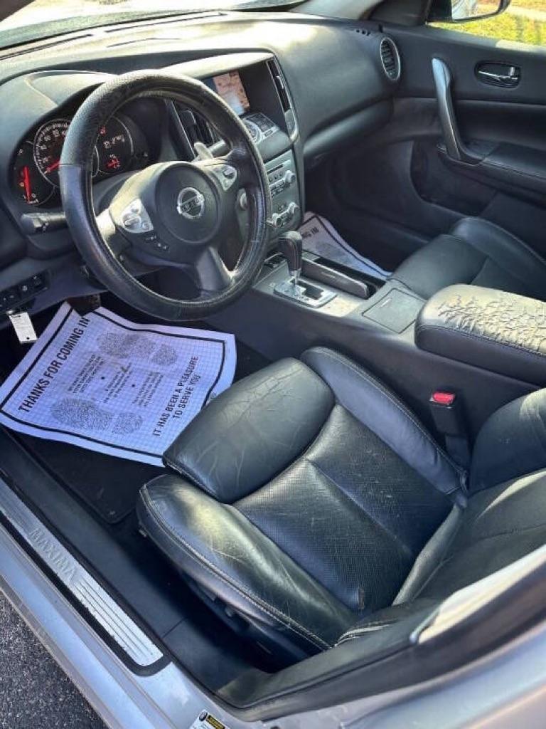 Nissan Maxima 4dr Sdn V6 CVT 3.5 SV w/Sport Pkg 2012