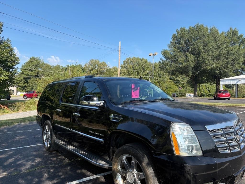 Cadillac Escalade ESV AWD 4dr Luxury 2010