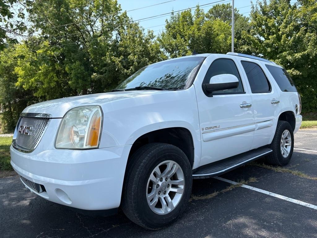 2007 GMC Yukon Denali AWD 4dr
