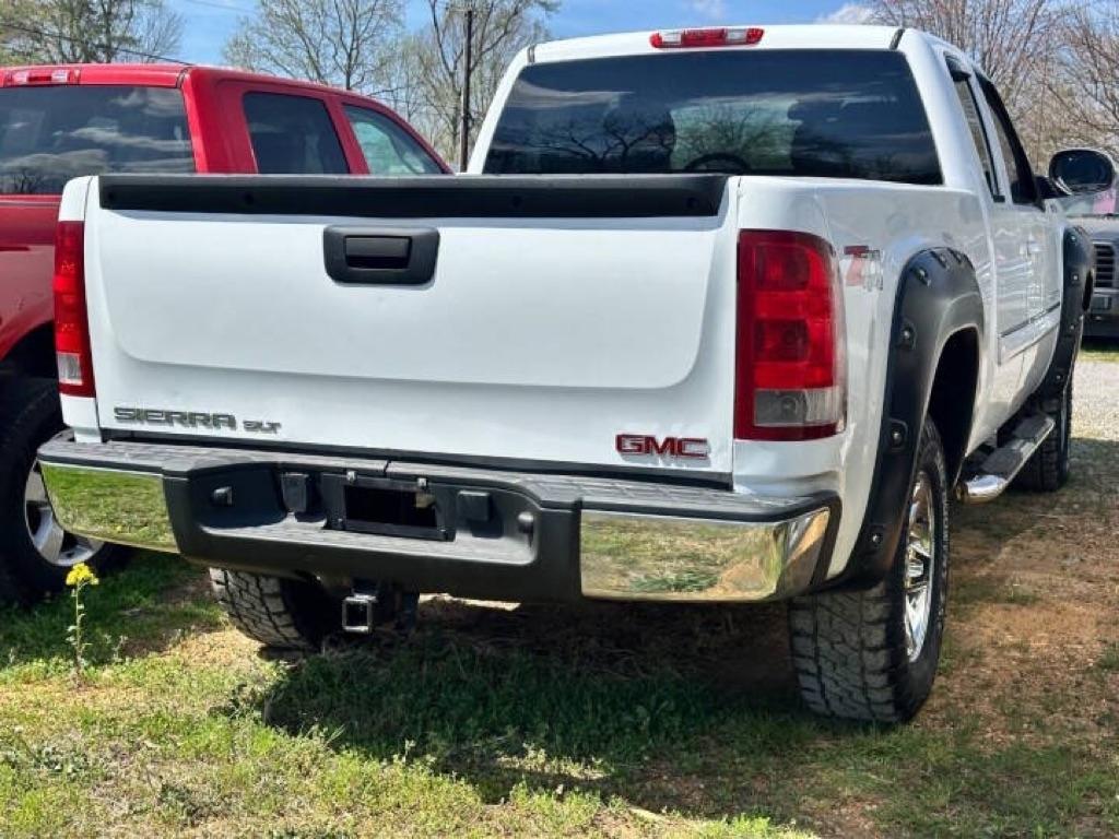 GMC Sierra 1500 4WD Ext Cab 143.5" SLT 2009