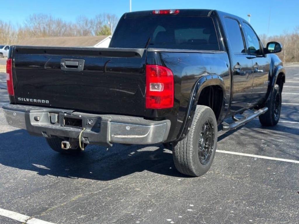 Chevrolet Silverado 1500 4WD Crew Cab 143.5" LT 2012