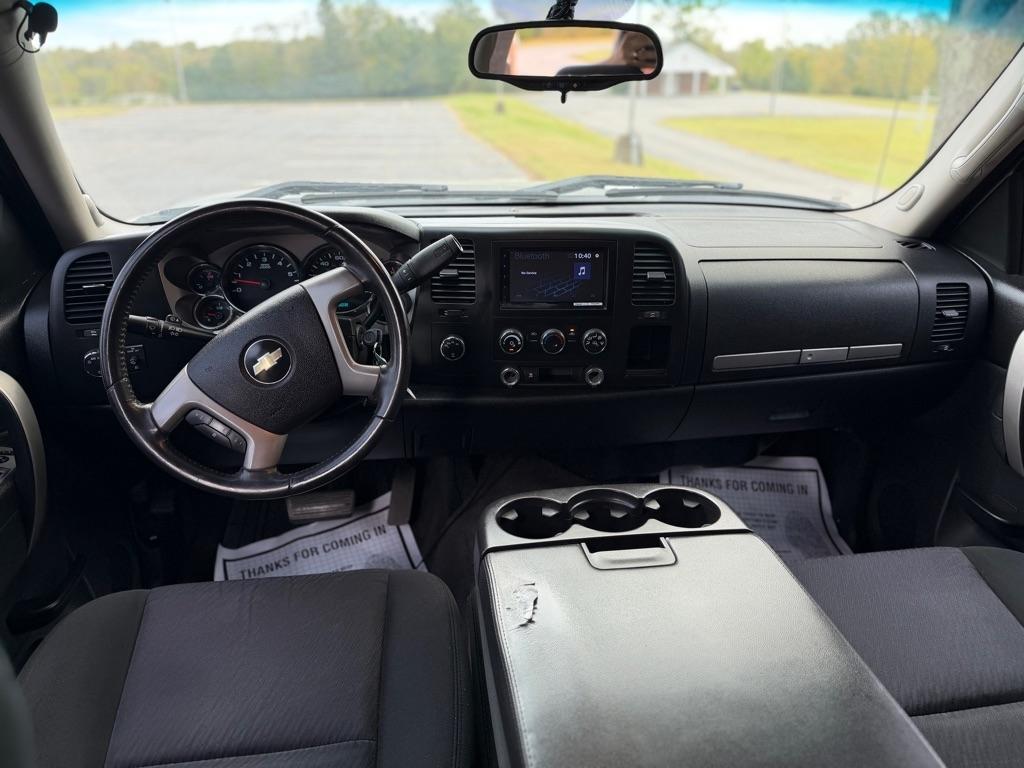 Chevrolet Silverado 1500 4WD Crew Cab 143.5" LT 2010