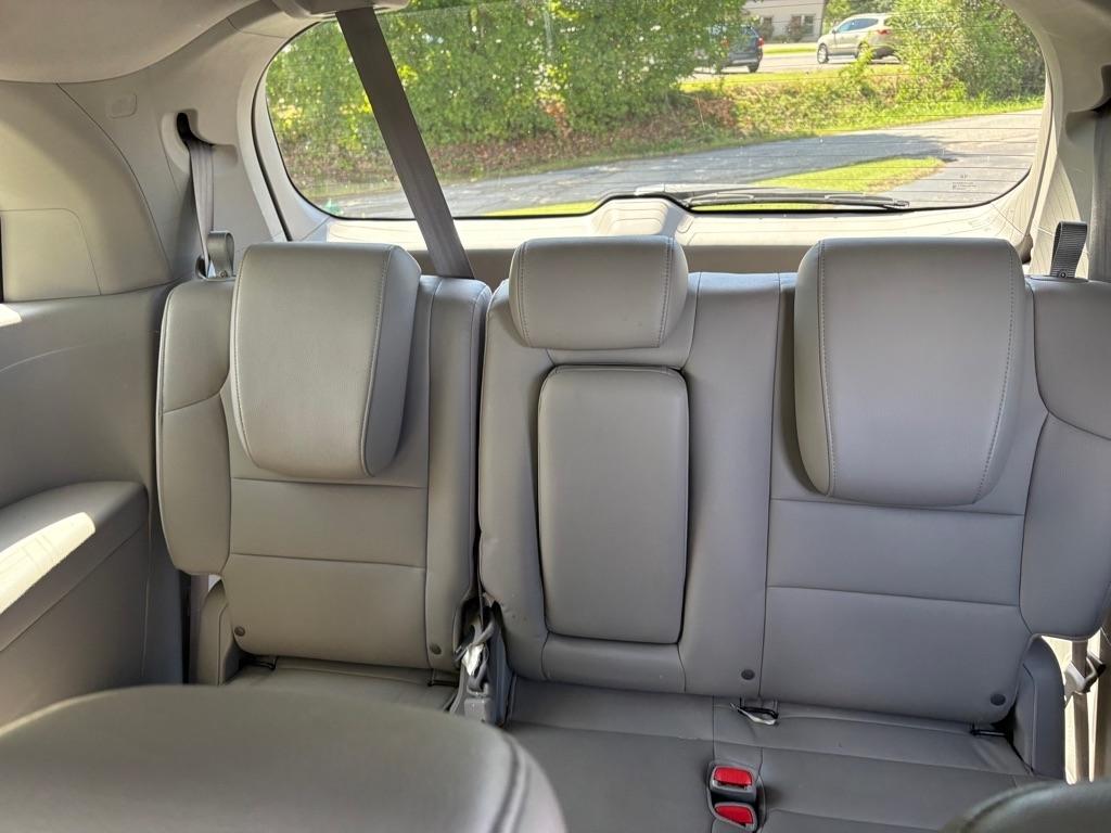 Honda Odyssey 5dr Touring 2011