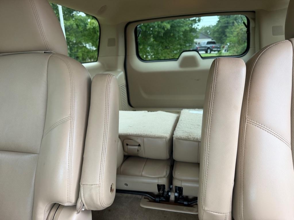 GMC Yukon XL AWD 4dr Denali 2014