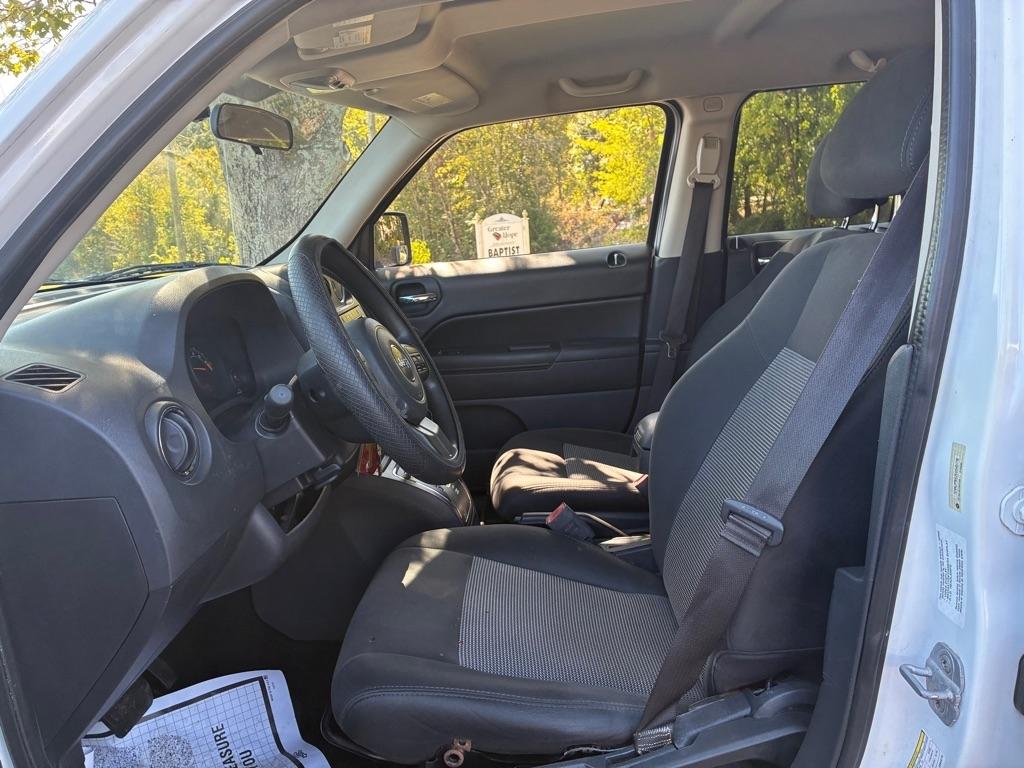 Jeep Patriot FWD 4dr Sport 2014
