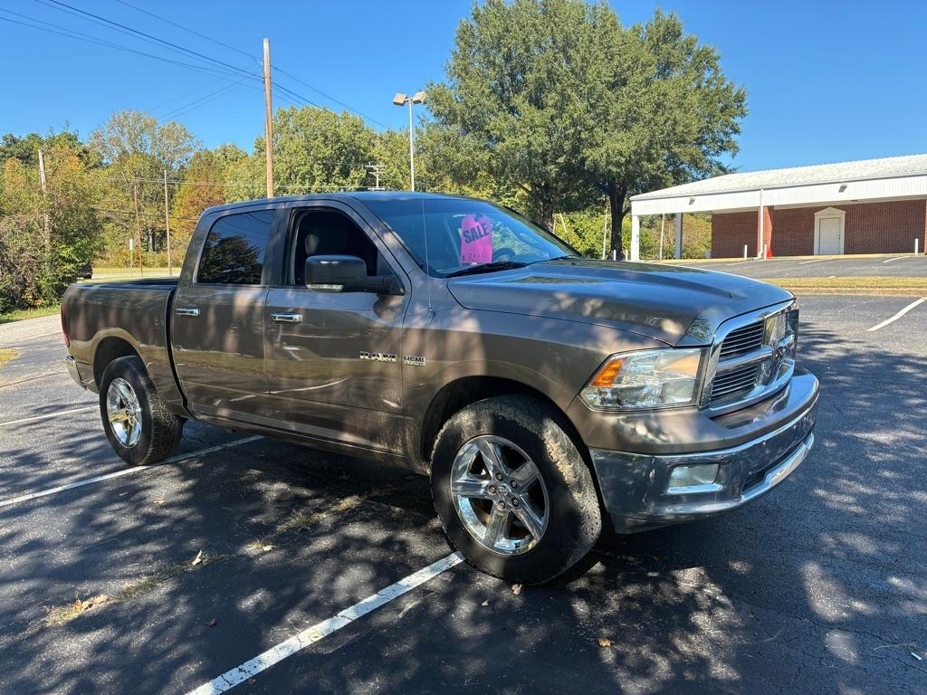 Dodge Ram 1500 4WD Crew Cab 140.5" SLT 2009