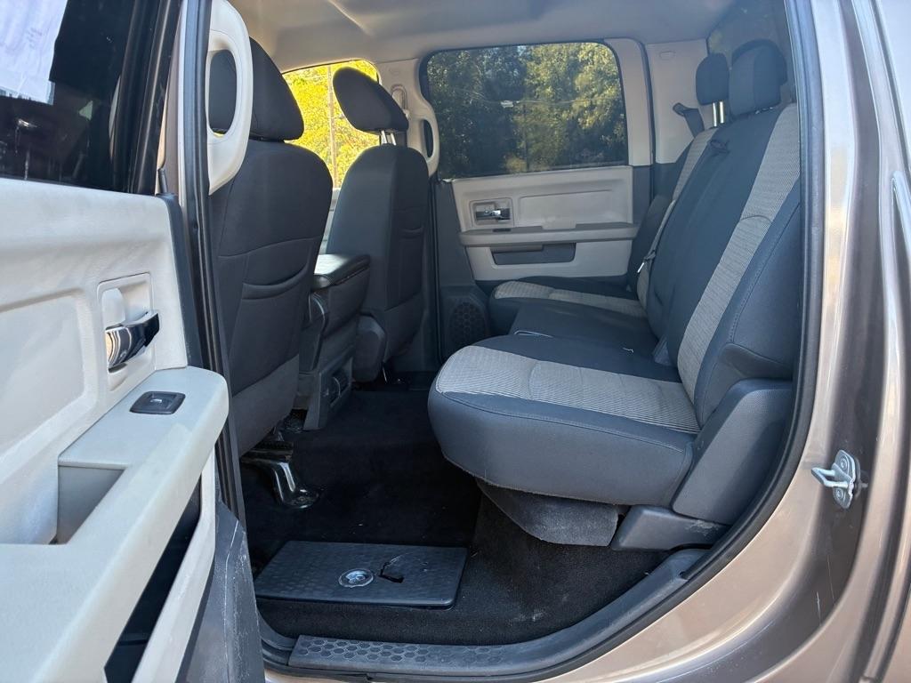 Dodge Ram 1500 4WD Crew Cab 140.5" SLT 2009