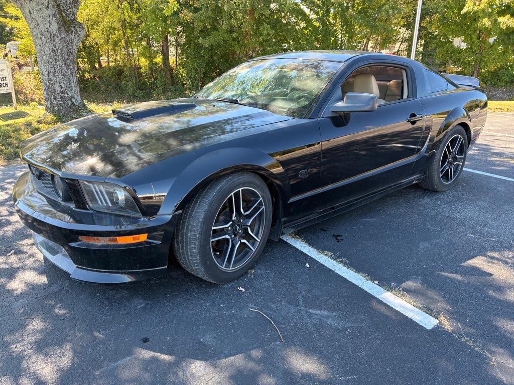 Ford Mustang 2dr Cpe GT Deluxe 2008