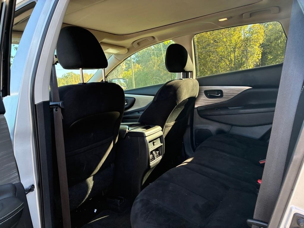Nissan Murano FWD 4dr SV 2015