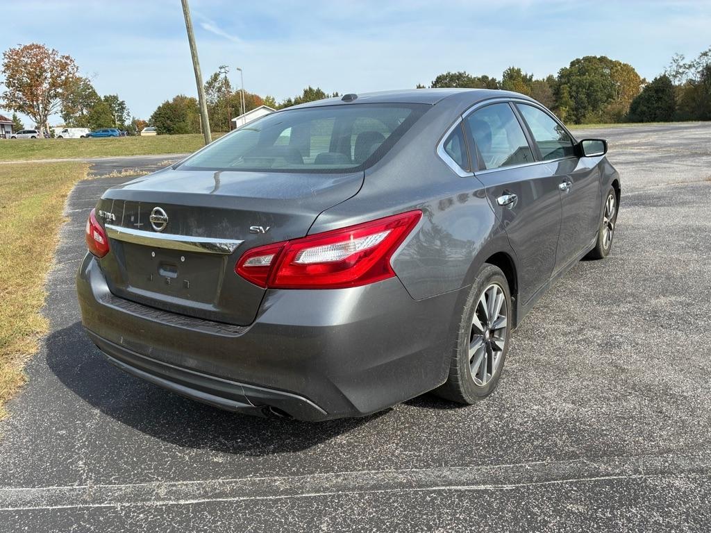 Nissan Altima 2.5 SV Sedan 2017