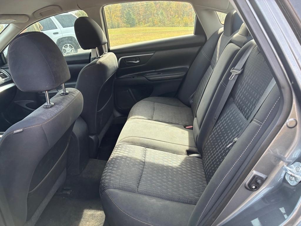 Nissan Altima 2.5 SV Sedan 2017