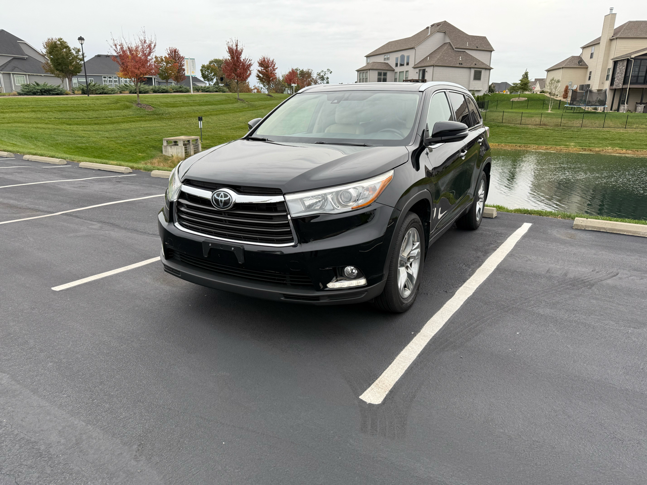 Toyota Highlander Limited AWD V6 2015 Toyota Highlander Limited AWD V6 2015