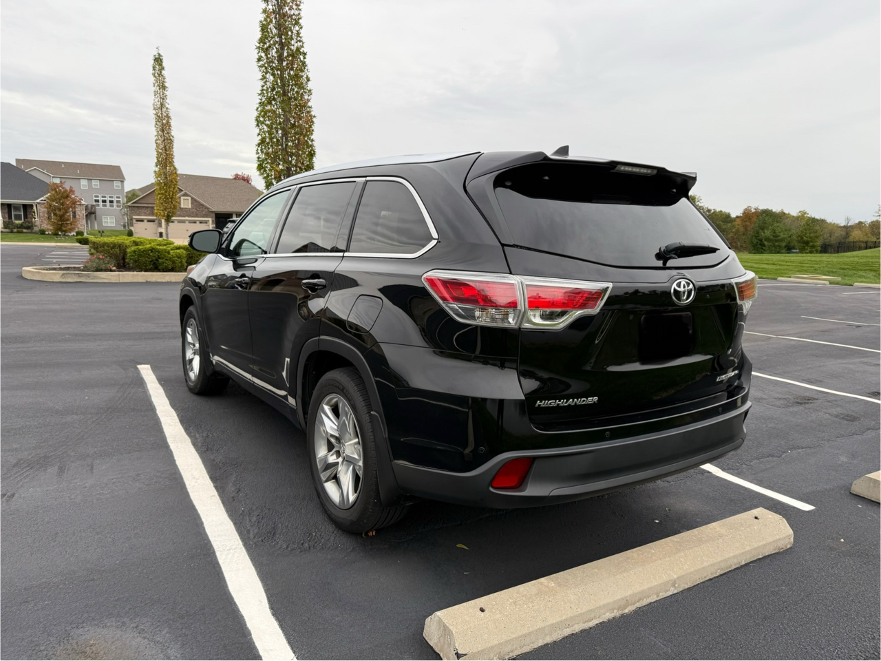 Toyota Highlander Limited AWD V6 2015 Toyota Highlander Limited AWD V6 2015