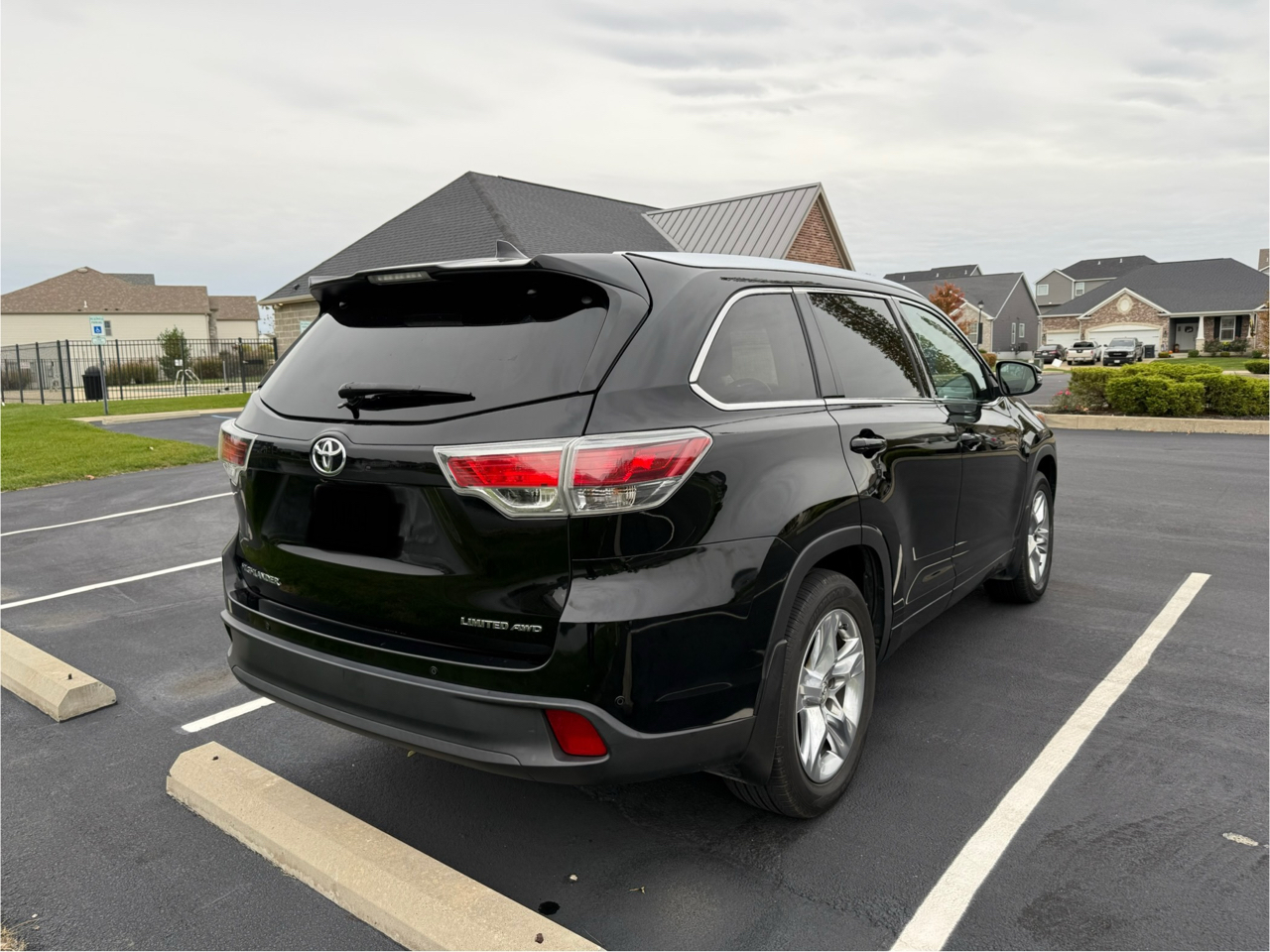 Toyota Highlander Limited AWD V6 2015 Toyota Highlander Limited AWD V6 2015