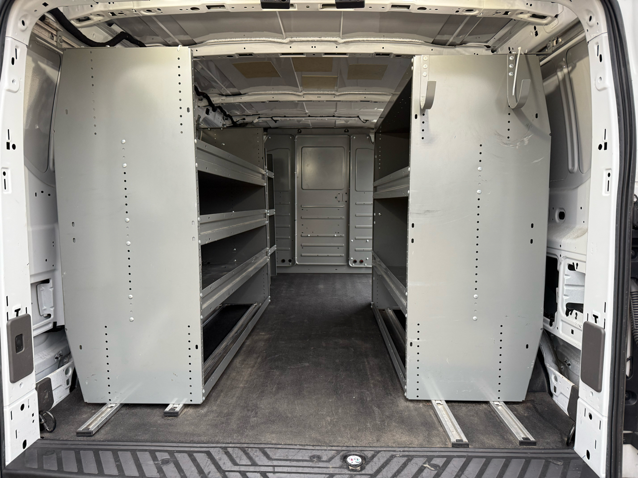 Ford Transit 150 Van Low Roof w/Sliding Pass. 130-in. WB 2020