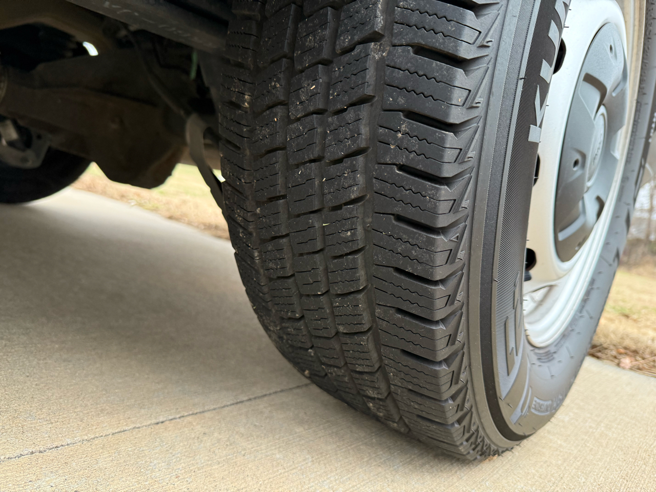 Ford Transit 150 Van Low Roof w/Sliding Pass. 130-in. WB 2020