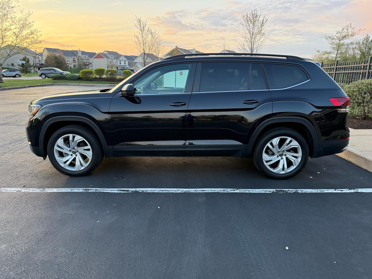 Volkswagen Atlas V6 SE w/Technology 2021