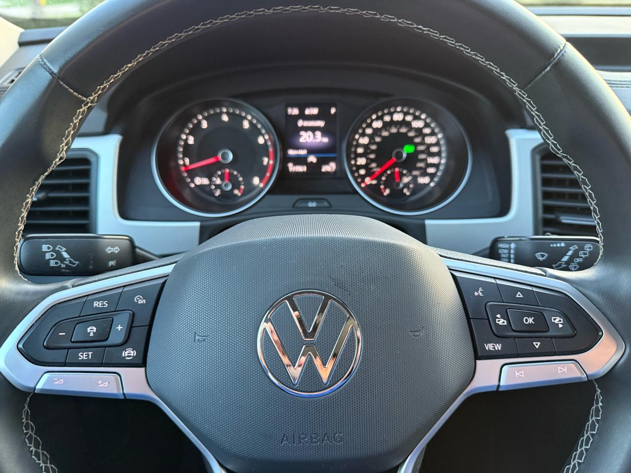 Volkswagen Atlas V6 SE w/Technology 2021
