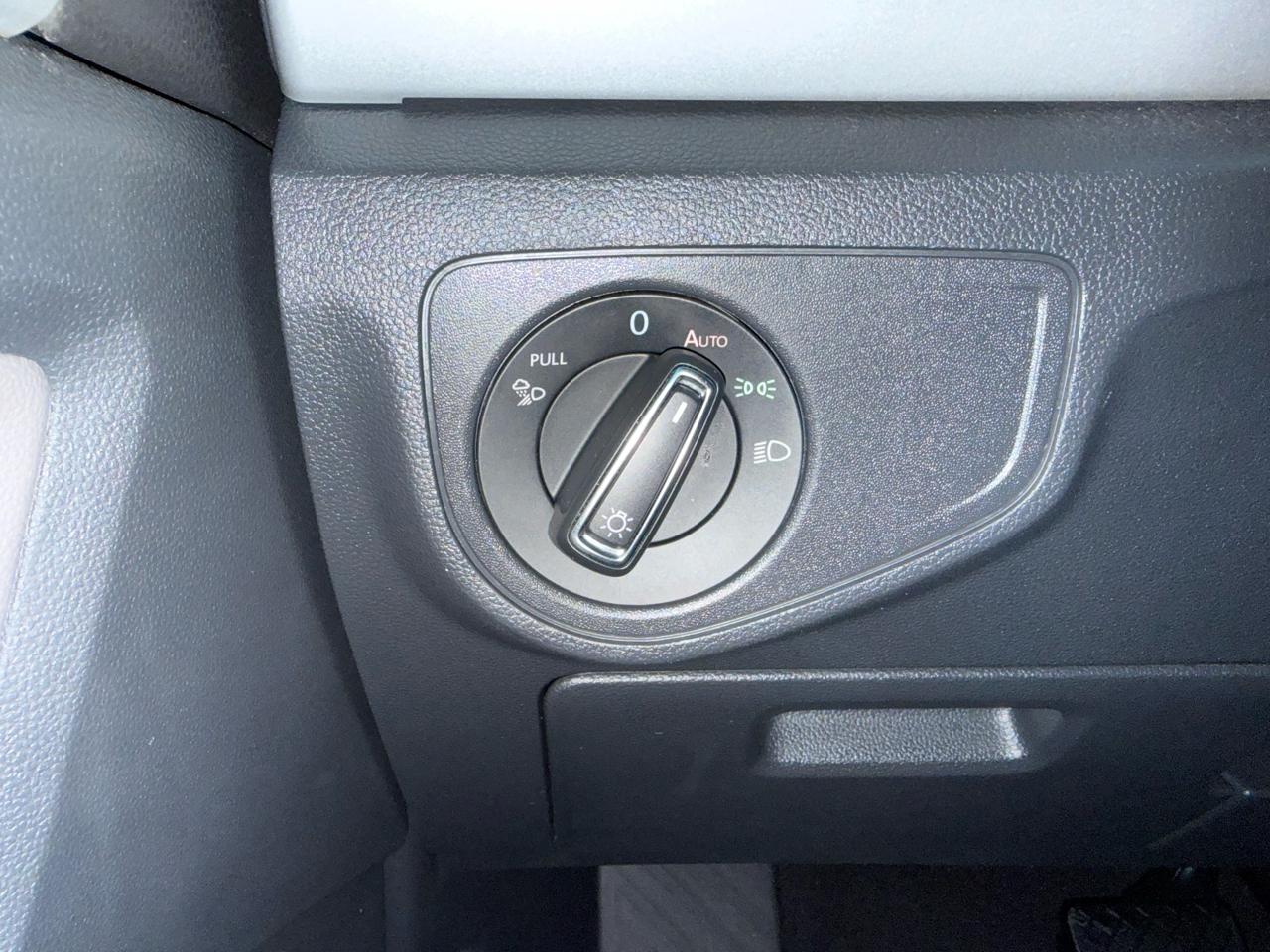 Volkswagen Atlas V6 SE w/Technology 2021