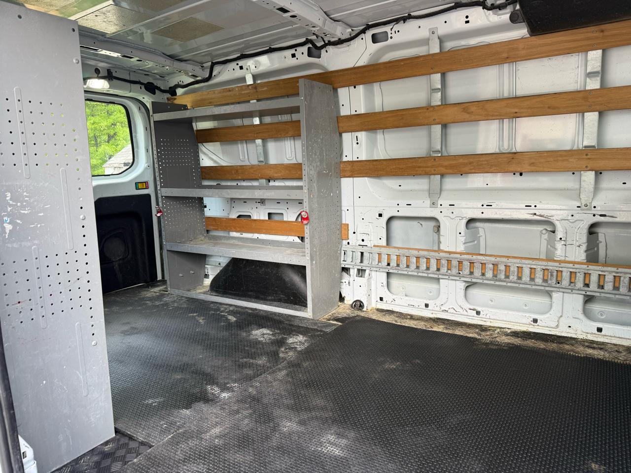 Ford Transit 250 Van Low Roof 60/40 Pass.130-in. WB 2019