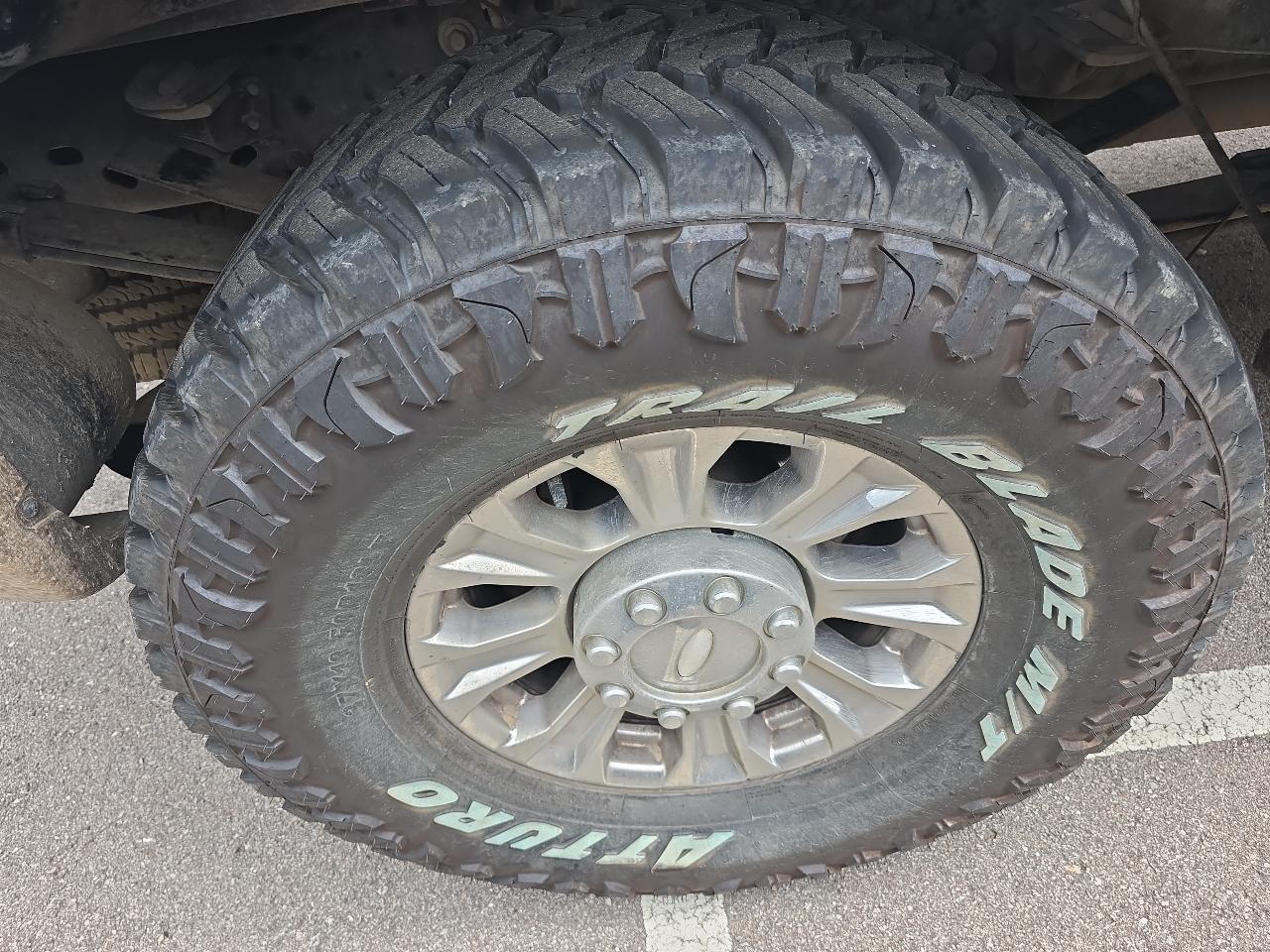 Ford F-250 SD Lariat Crew Cab Long Bed 4WD 2011