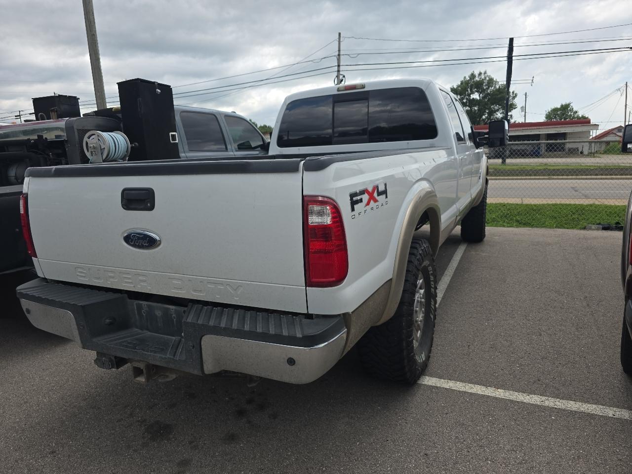 Ford F-250 SD Lariat Crew Cab Long Bed 4WD 2011