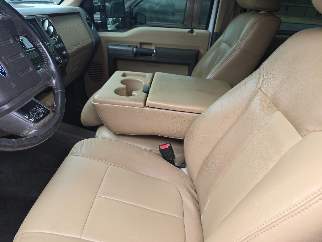 Ford F-250 SD Lariat Crew Cab Long Bed 4WD 2011