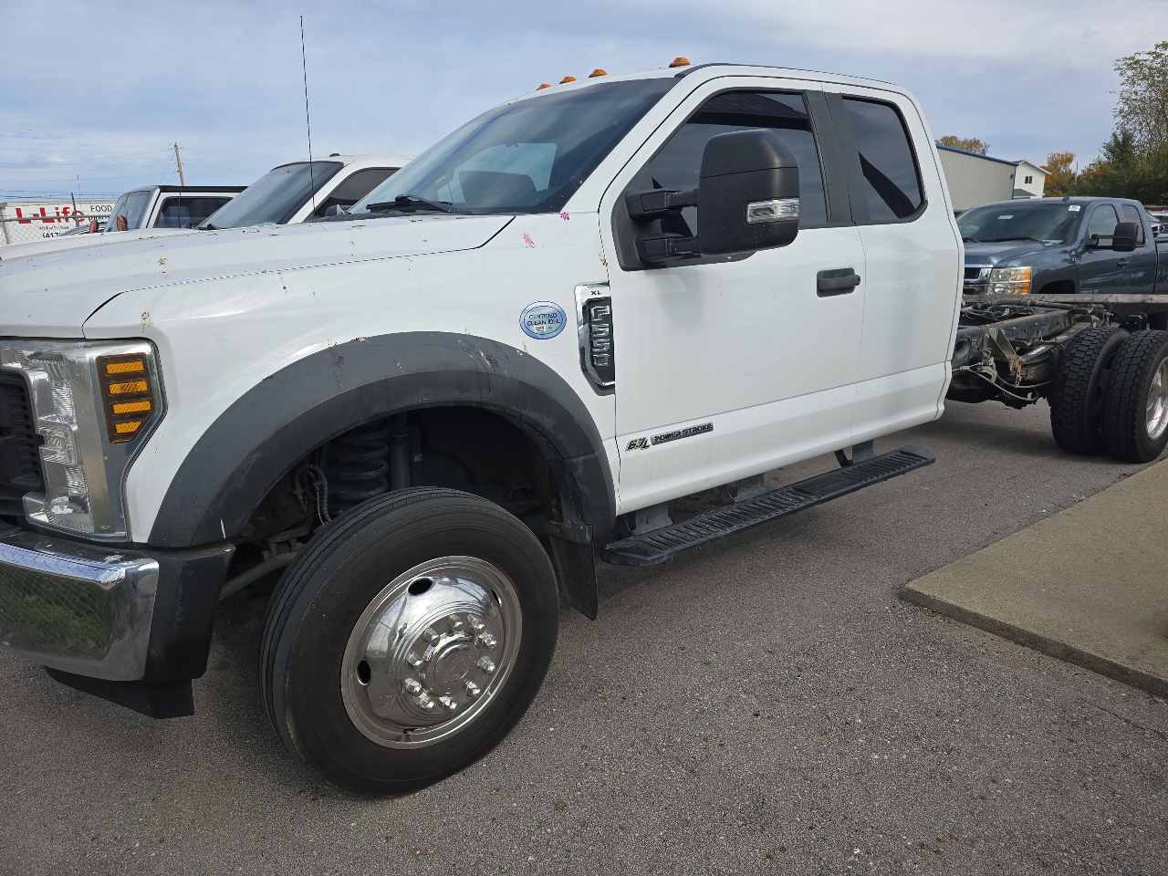 2019 Ford F-550 Super Duty Chassis Cab XL