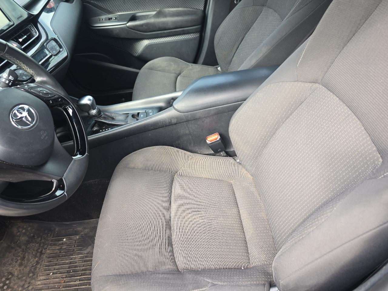 Toyota C-HR XLE 2018