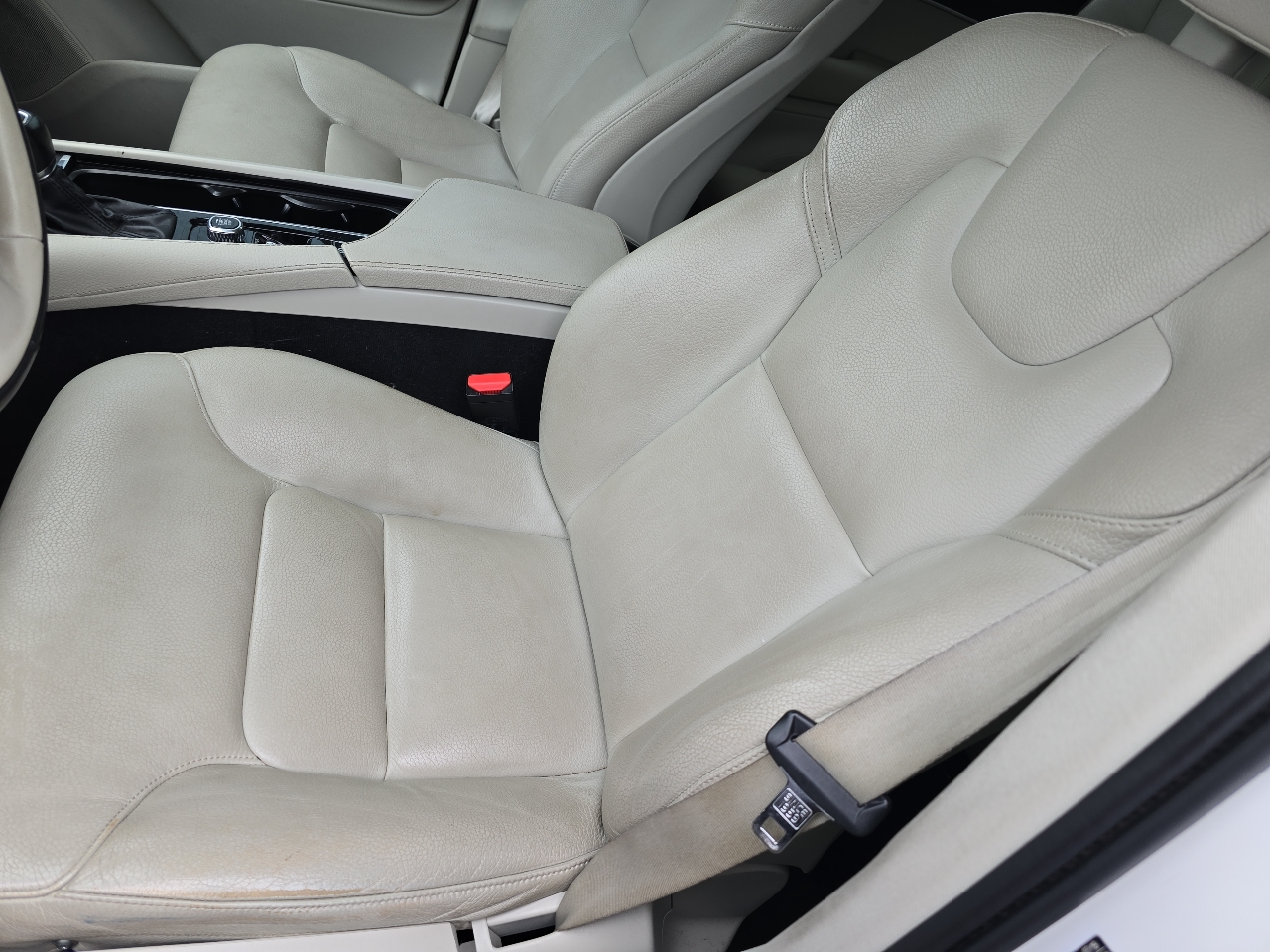 Volvo XC90 T6 Momentum AWD 2020