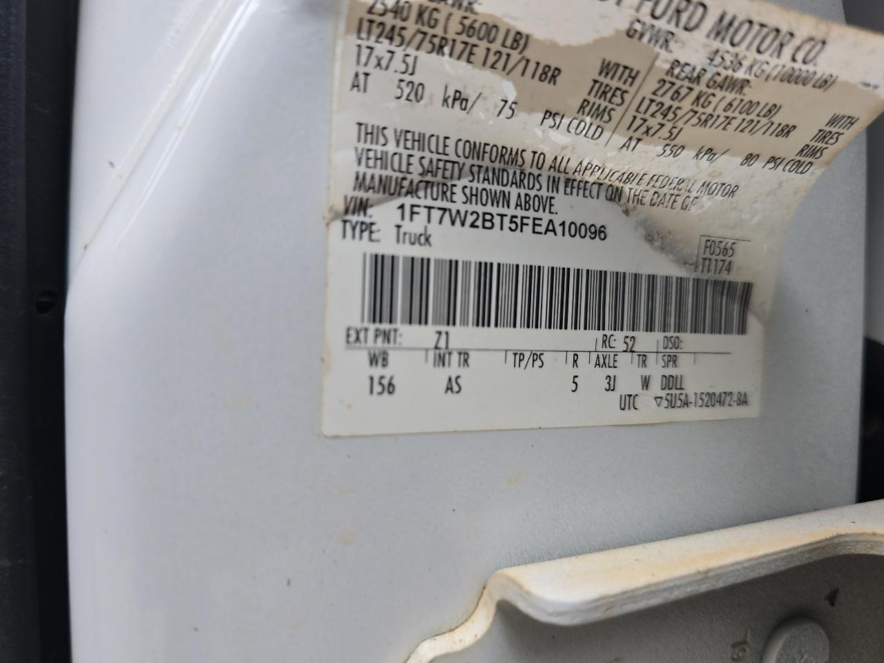 Ford F-250 SD XLT Crew Cab Long Bed 4WD 2015