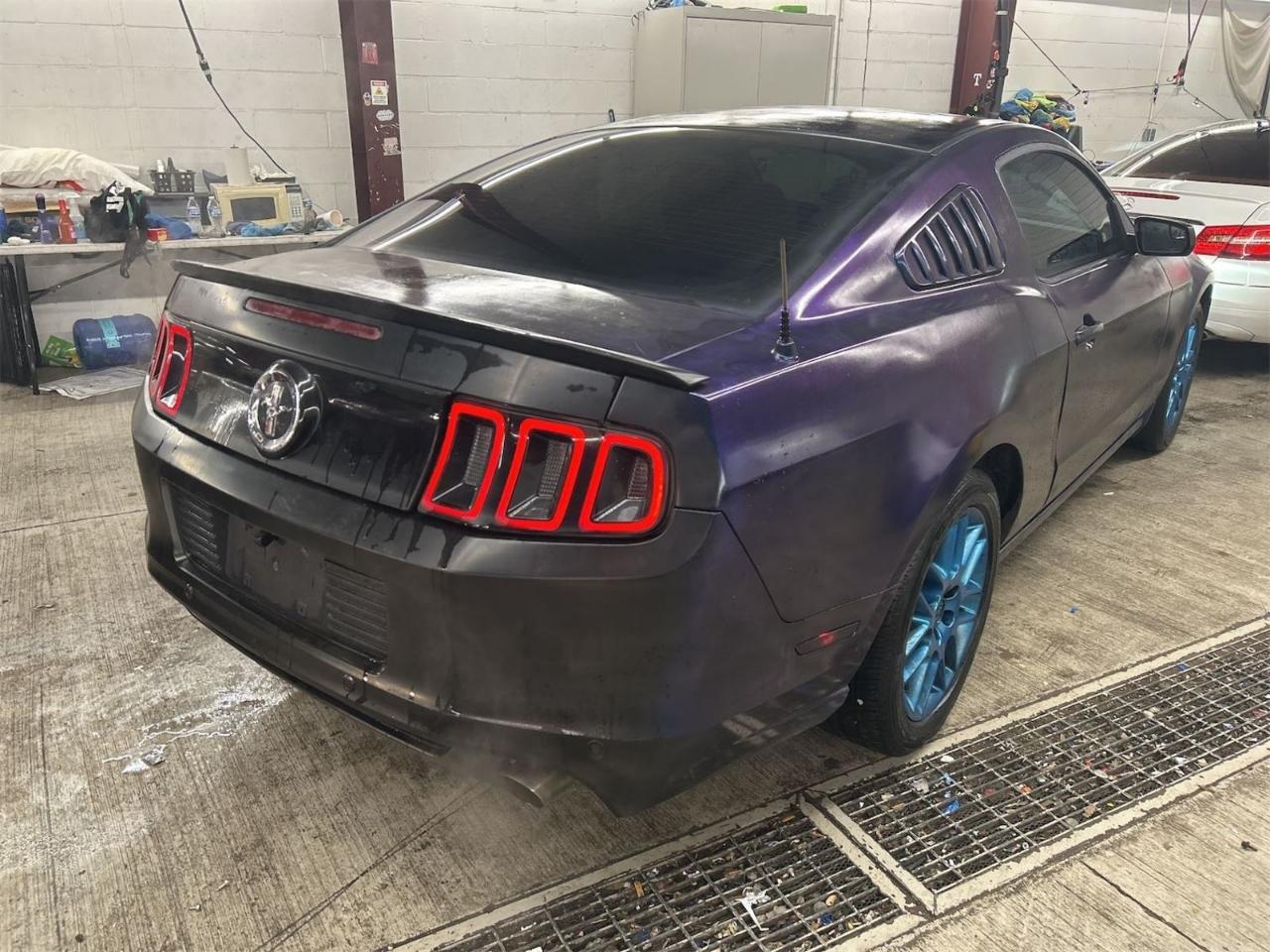 Ford Mustang V6 Coupe 2014