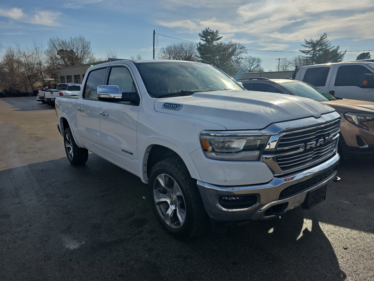 RAM 1500 Laramie Crew Cab SWB 4WD 2021