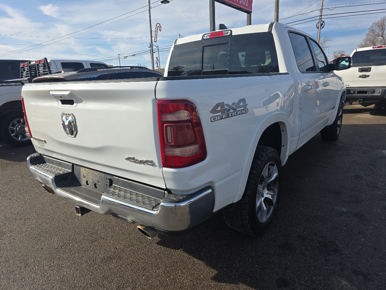 RAM 1500 Laramie Crew Cab SWB 4WD 2021