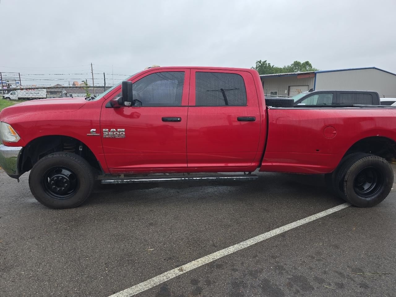 RAM 3500 Tradesman Crew Cab 4WD DRW 2016