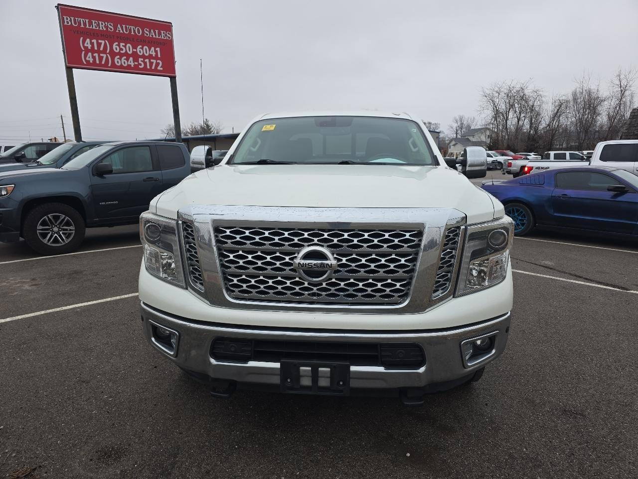 Nissan Titan XD PRO-4X Crew Cab 4WD Diesel 2019