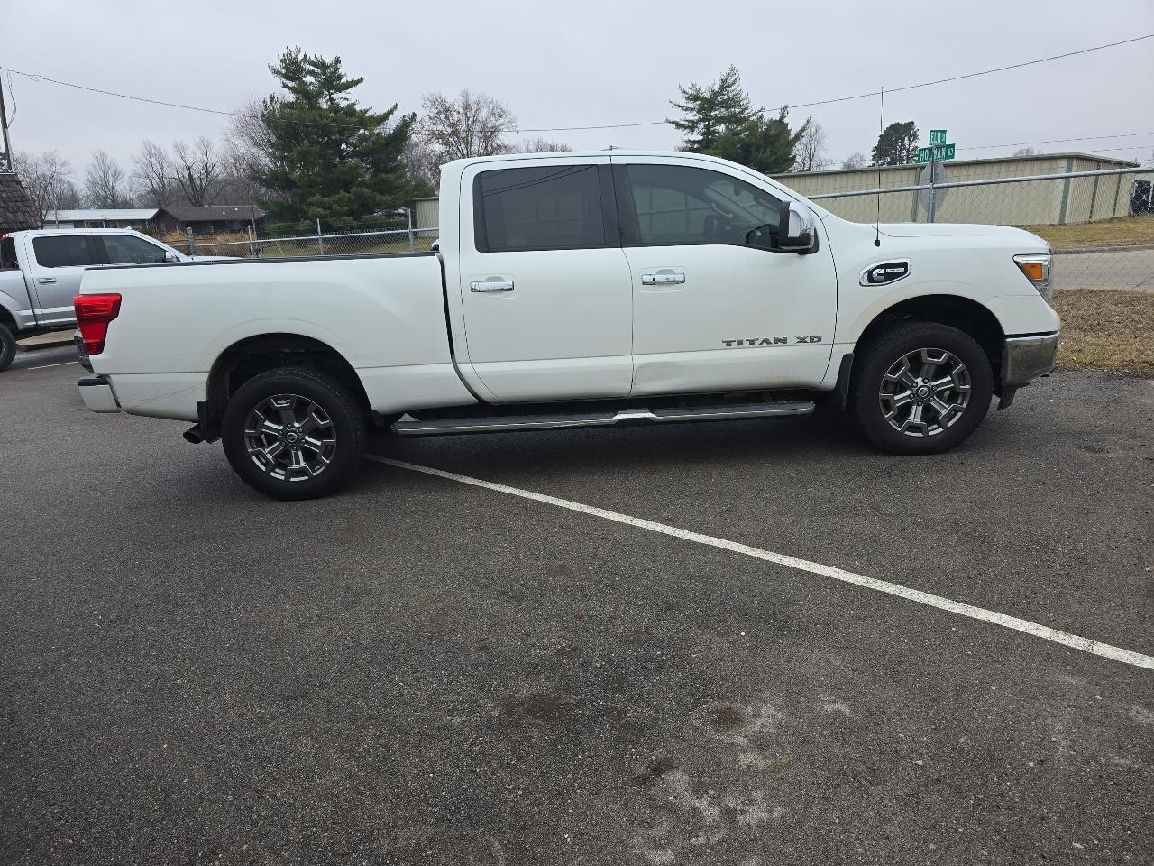 Nissan Titan XD PRO-4X Crew Cab 4WD Diesel 2019