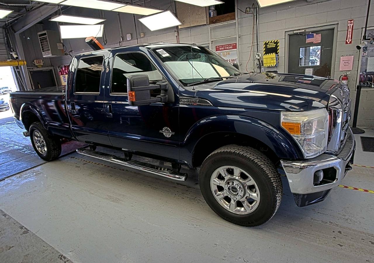 Ford F-350 SD Lariat Crew Cab 4WD 2016