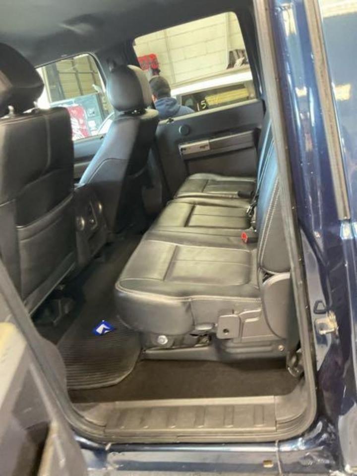 Ford F-350 SD Lariat Crew Cab 4WD 2016