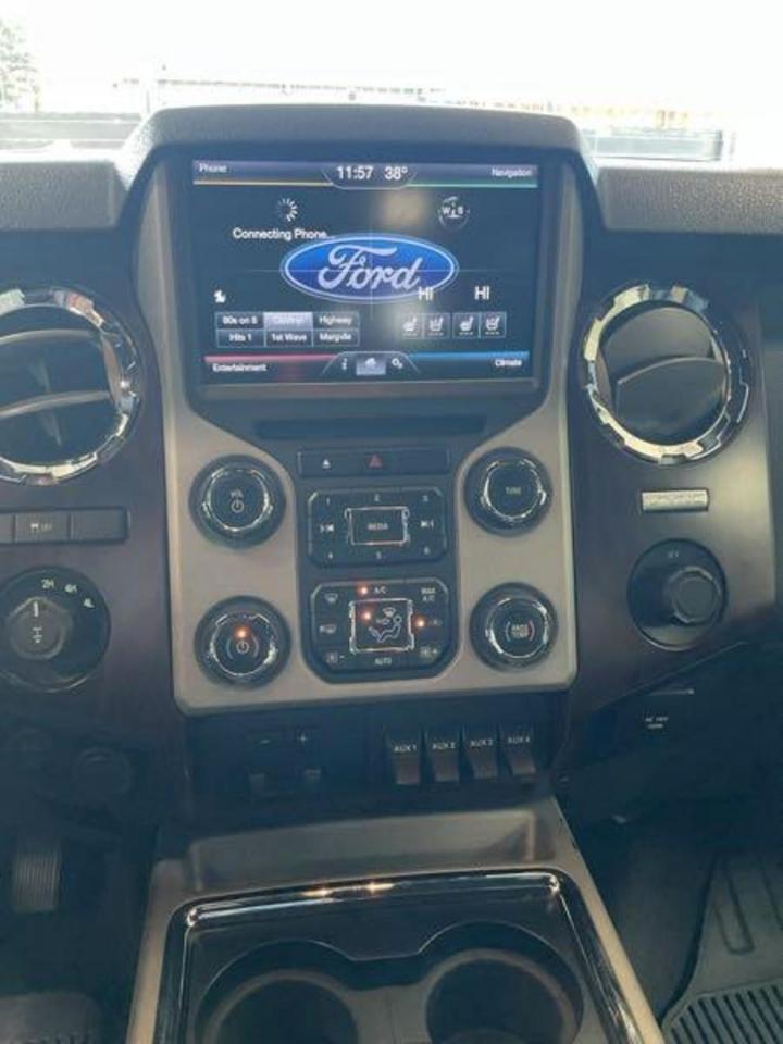 Ford F-350 SD Lariat Crew Cab 4WD 2016