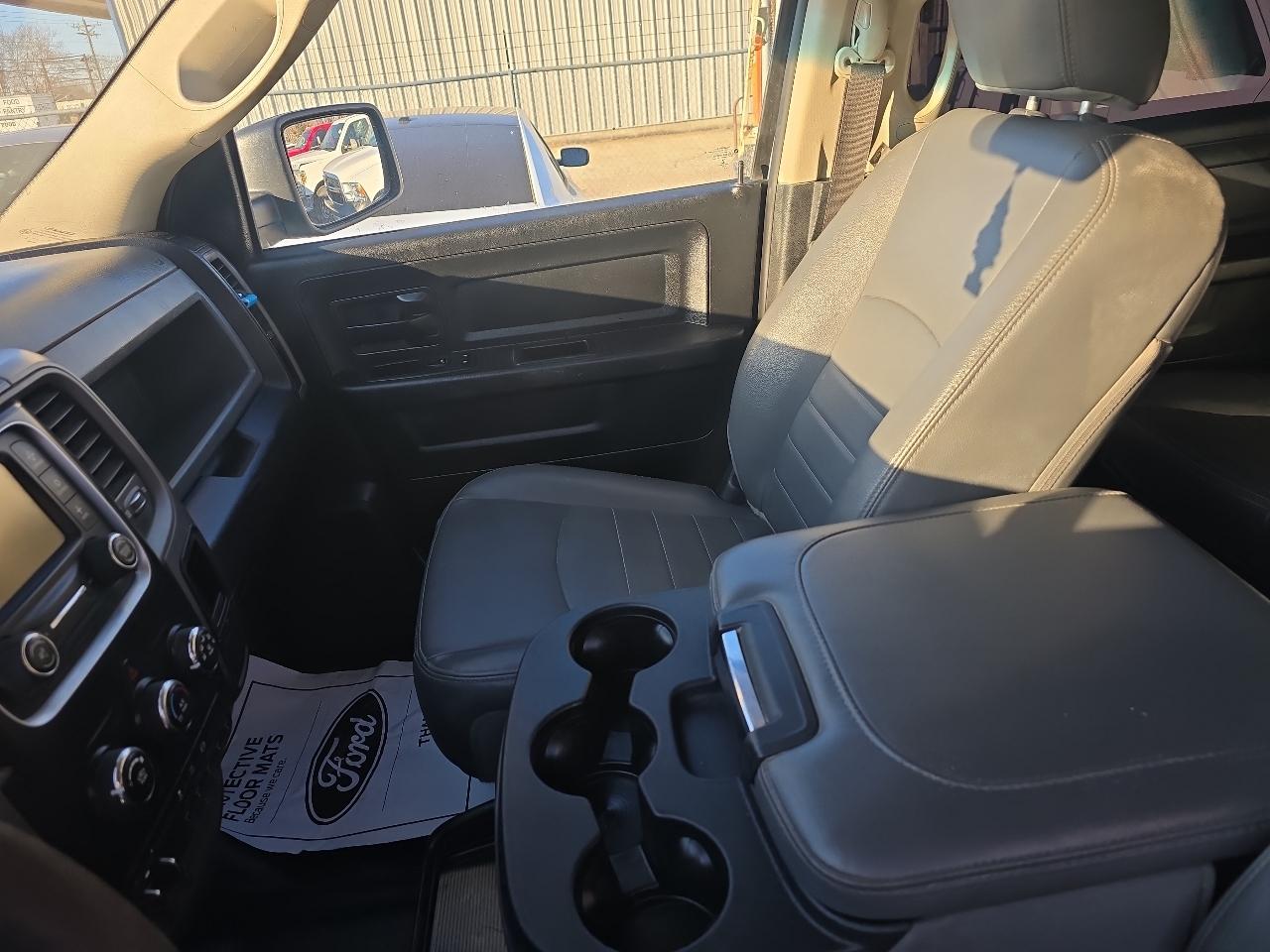 RAM 2500 Tradesman Crew Cab LWB 4WD 2018