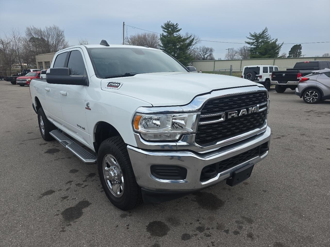RAM 2500 Tradesman Crew Cab SWB 4WD 2022