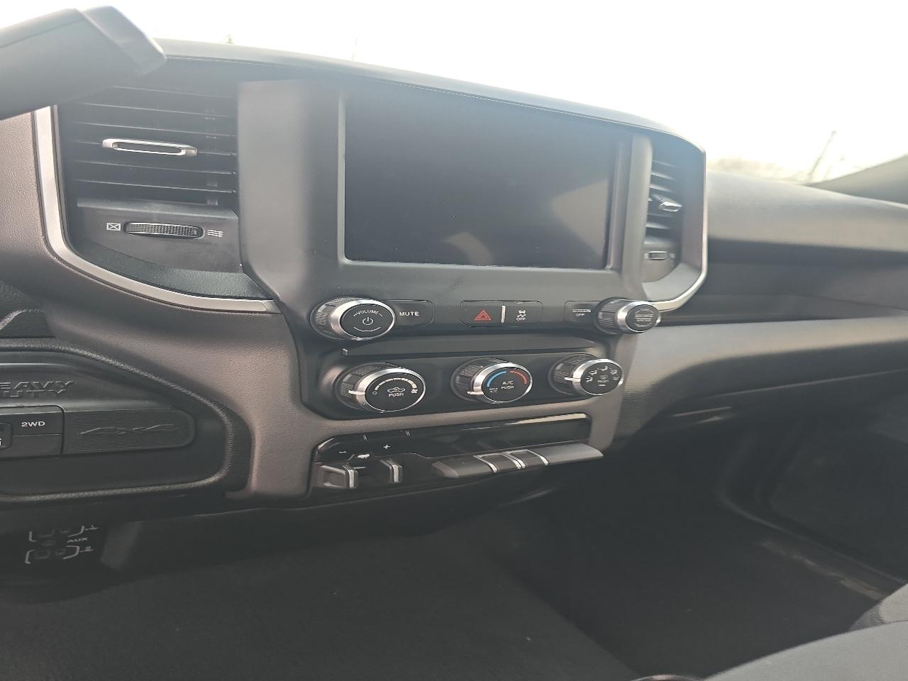 RAM 2500 Tradesman Crew Cab SWB 4WD 2022