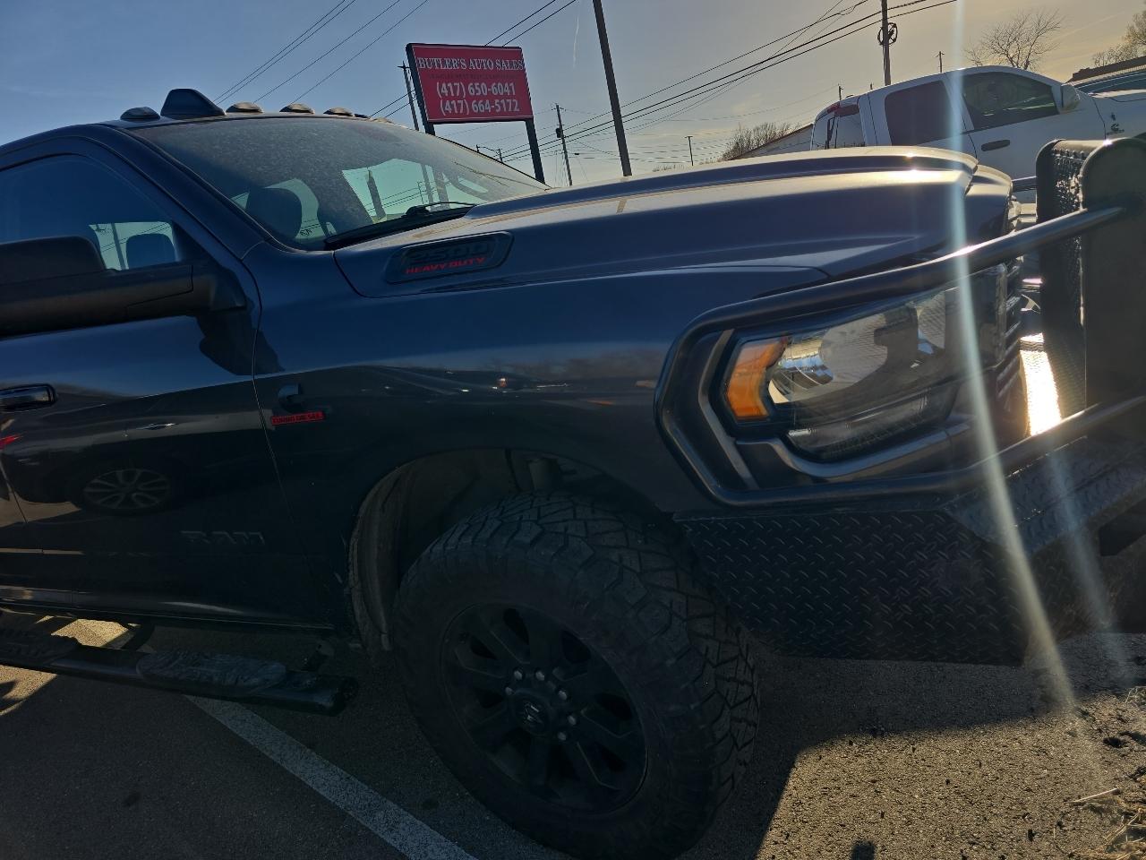 RAM 2500 Lone Star 4x4 Crew Cab 6'4" Box 2021