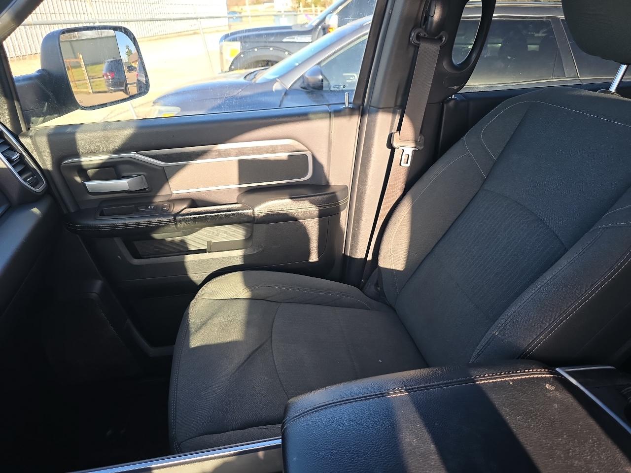 RAM 2500 Lone Star 4x4 Crew Cab 6'4" Box 2021